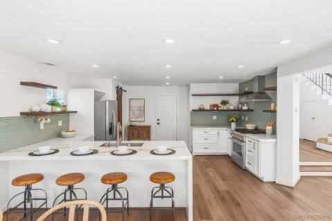 Photo of 1851 Via Primero, Oceanside, CA 92056 (MLS # 260022748)