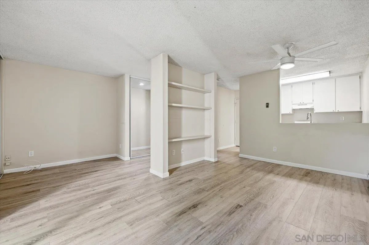 1625 Hotel Circle South C210