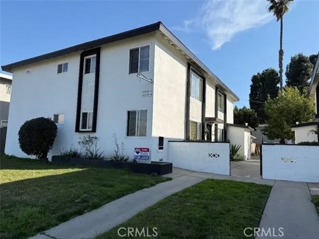 Photo of 10024 Foster Rd, Bellflower, CA 90706 (MLS # PW26042376)