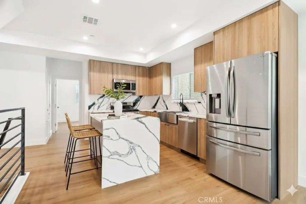 Photo of 4514 St Elmo Drive, Los Angeles, CA 90019 (MLS # BB26011590)