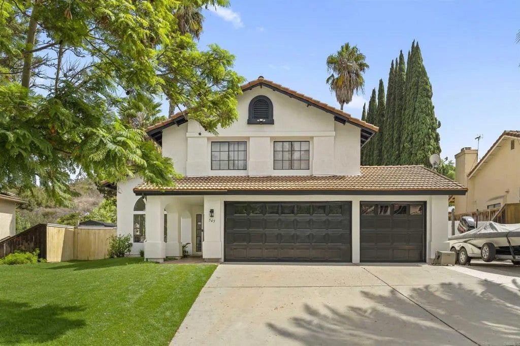 Photo of 545 Canyon Drive, Bonita, CA 91902 (MLS # PTP2607043)