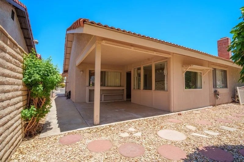 1925 Silver Oak Way