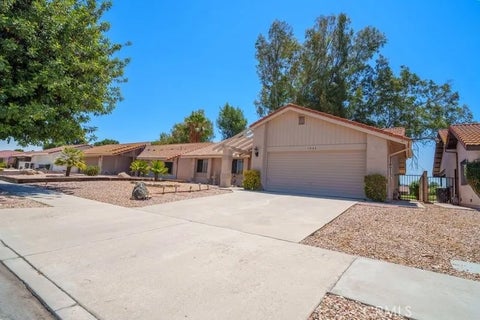 Photo of 1925 Silver Oak Way, Hemet, CA 92545 (MLS # SW26171407)