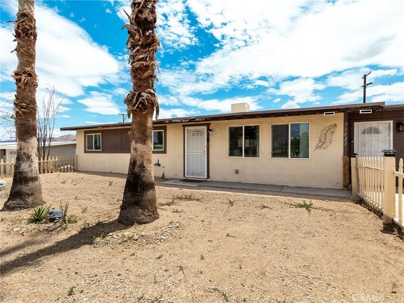 71621 Juanita Dr