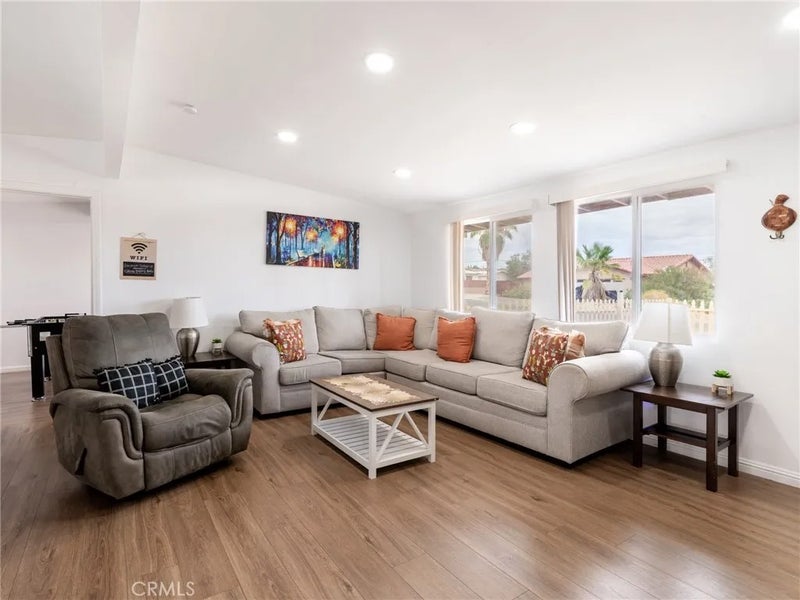 71621 Juanita Dr