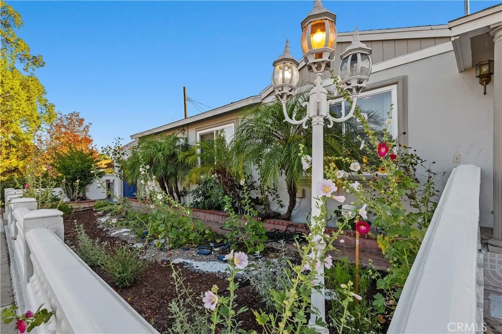 3300 W Chandler Boulevard