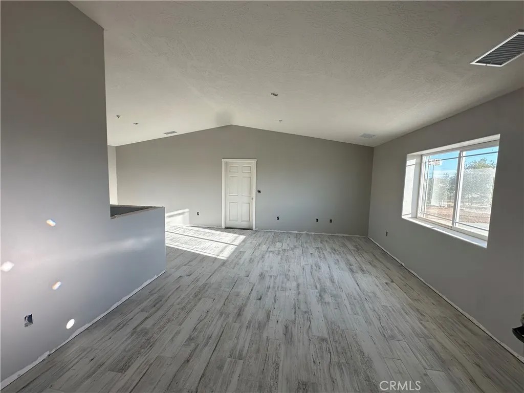13223 Central