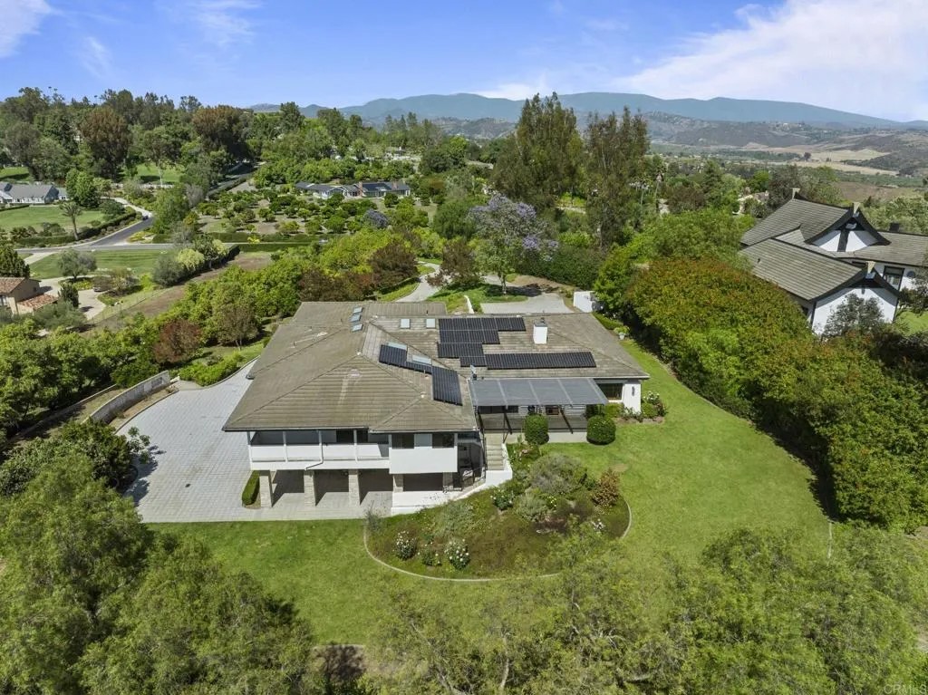19 Gateview Drive