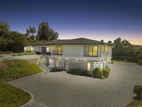 Photo of 19 Gateview Drive, Fallbrook, CA 92028 (MLS # NDP2604745)