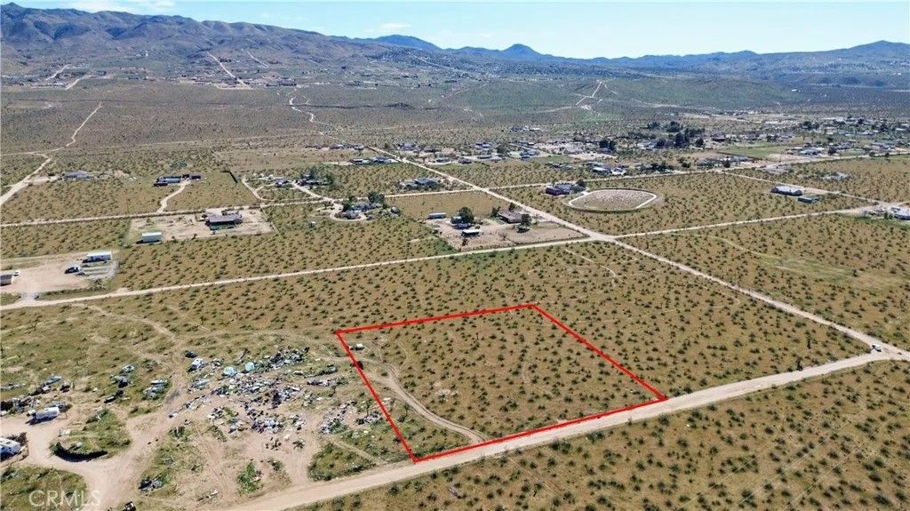 Photo of 2 Via Seco, Apple Valley, CA 92308 (MLS # IG26051284)