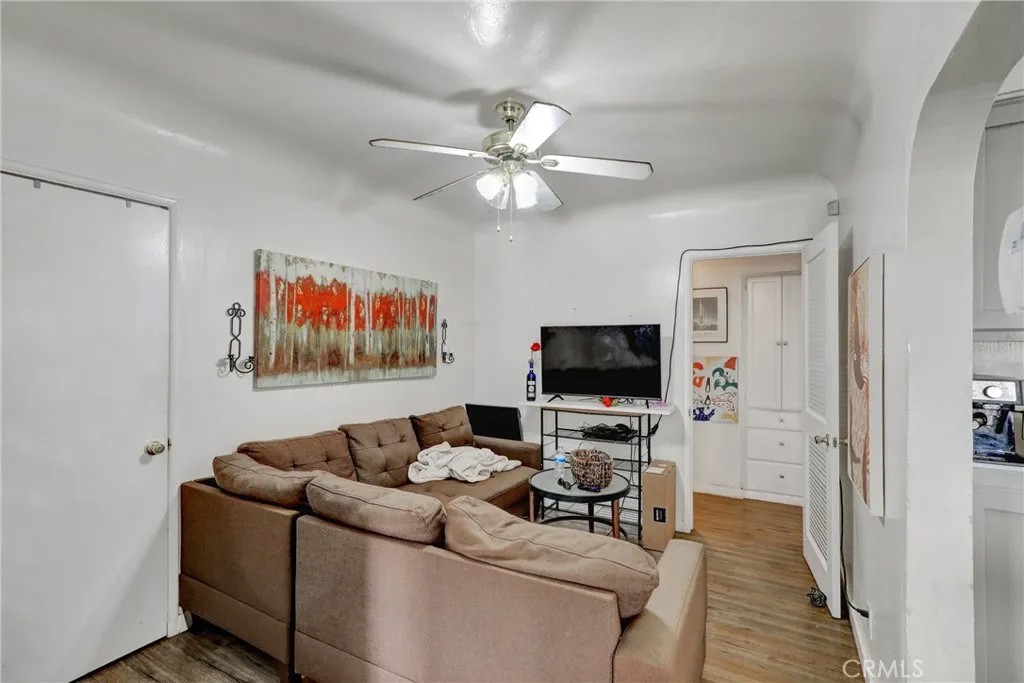 3623 W 59TH Street