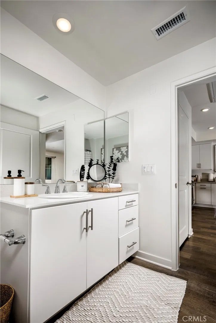 9001 Cerise Lane 103