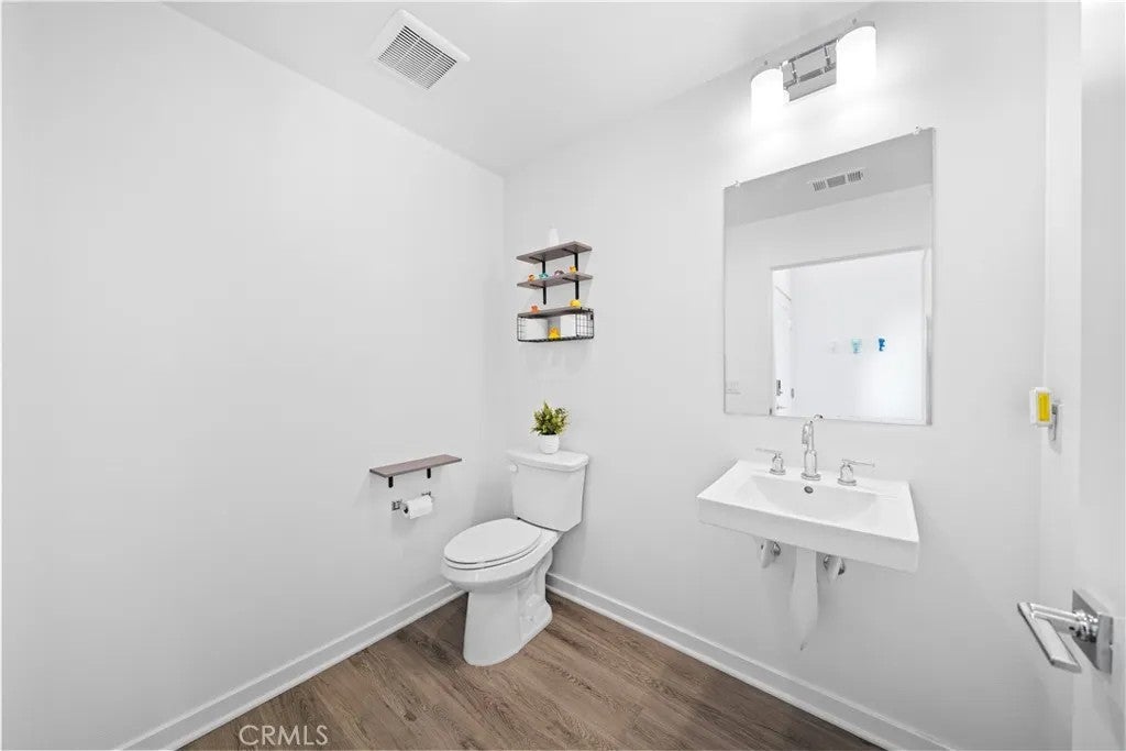 709 Cara Cara Lane
