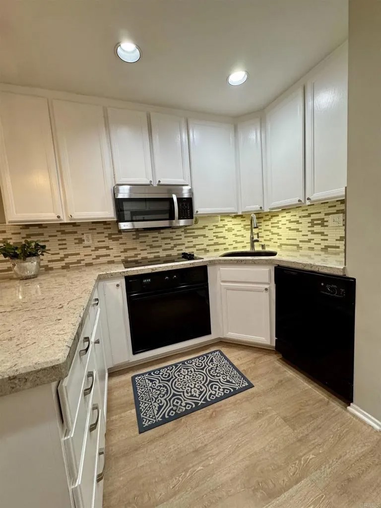 1562 Camino Del Mar 643