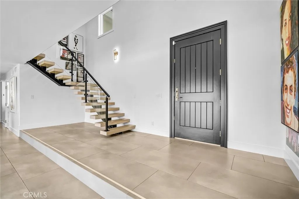 16412 Ardsley Circle