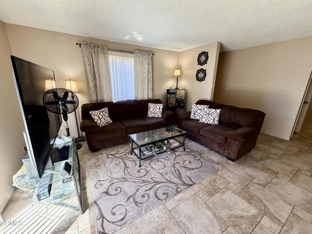 Photo of 1514 Tern Court, Ventura, CA 93003 (MLS # V1-35263)