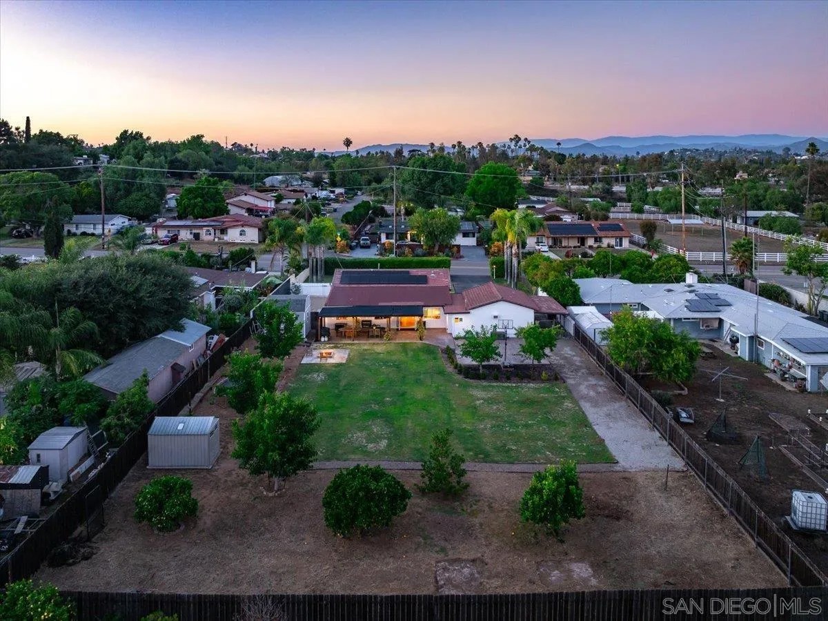 1015 Gamble Ln