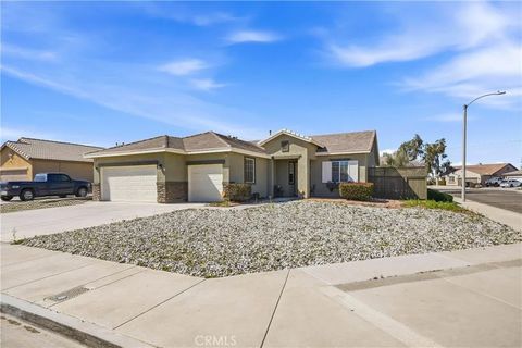 Photo of 15576 War Arrow St, Victorville, CA 92394 (MLS # CV26032420)