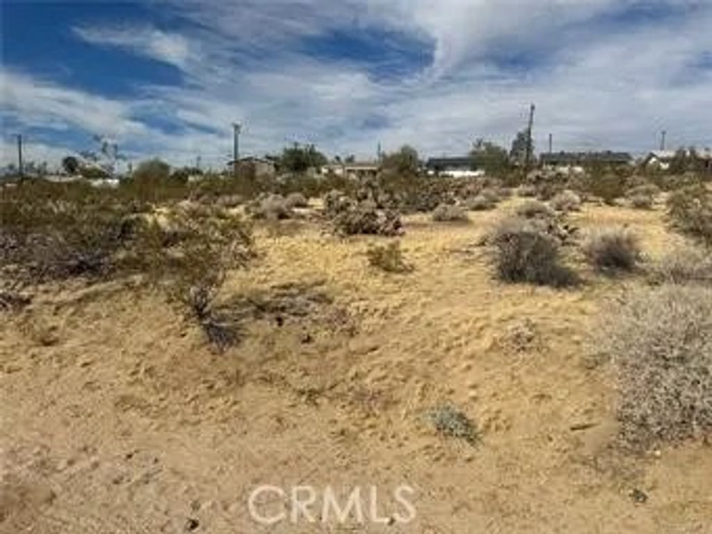 Photo of 0 E Parkway, Joshua Tree, CA 92252 (MLS # JT26096569)