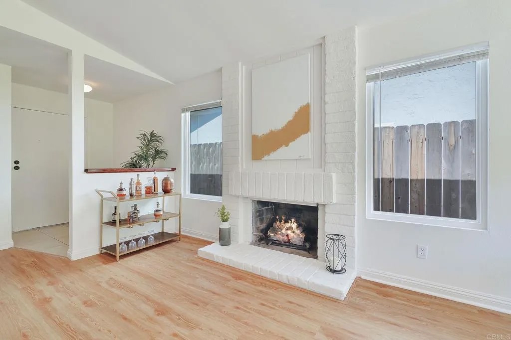 1021 Mockingbird Lane