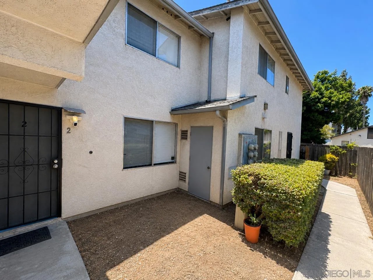 360 Claydelle Ave