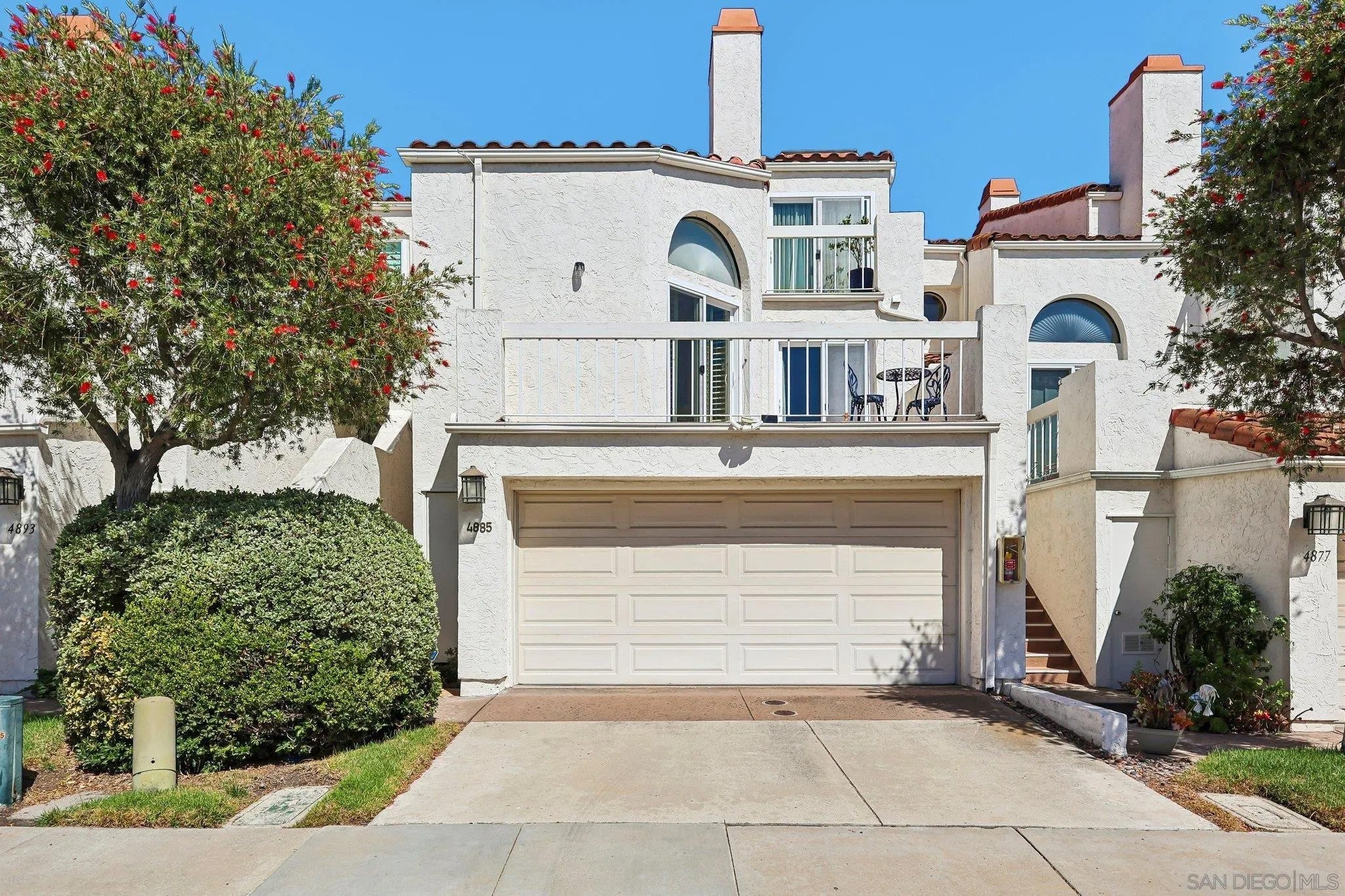 4885 Tinasa Way