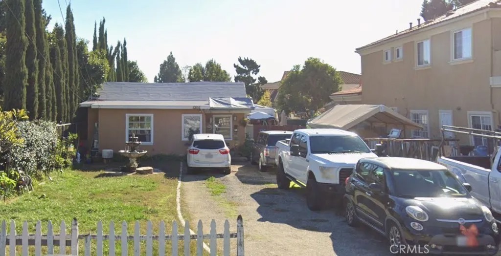 10852 Stanford