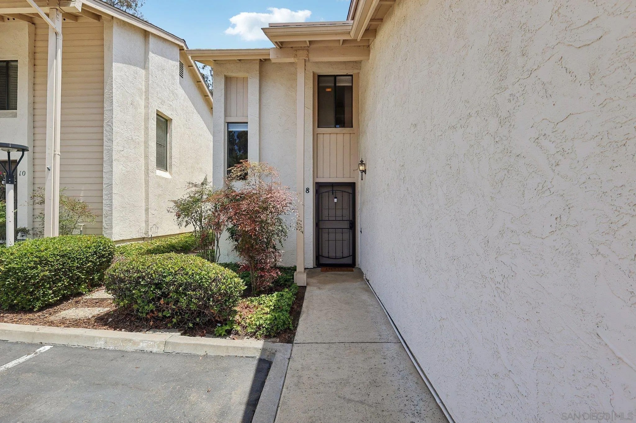 5455 Baltimore Dr 8