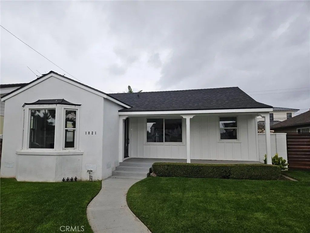 Photo of 1821 Lake Street, Huntington Beach, CA 92648 (MLS # NP26035615)