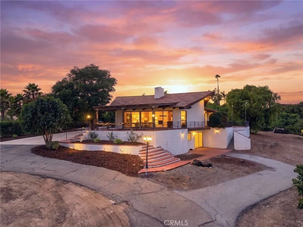 Photo of 2801 E Mission Road, Fallbrook, CA 92028 (MLS # IG26201331)