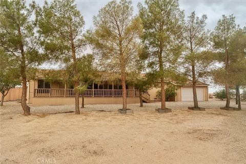 Tiny photo for 5830 Holiday Avenue, Rosamond, CA 93560 (MLS # SR25219874)