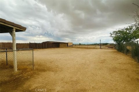 Tiny photo for 5830 Holiday Avenue, Rosamond, CA 93560 (MLS # SR25219874)