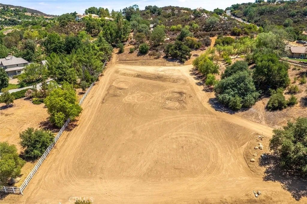 Photo of 19750 Avenida Rosella, Murrieta, CA 92562 (MLS # SW25179639)