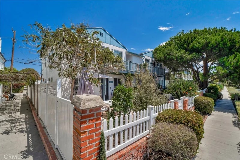 2722 Grand Canal