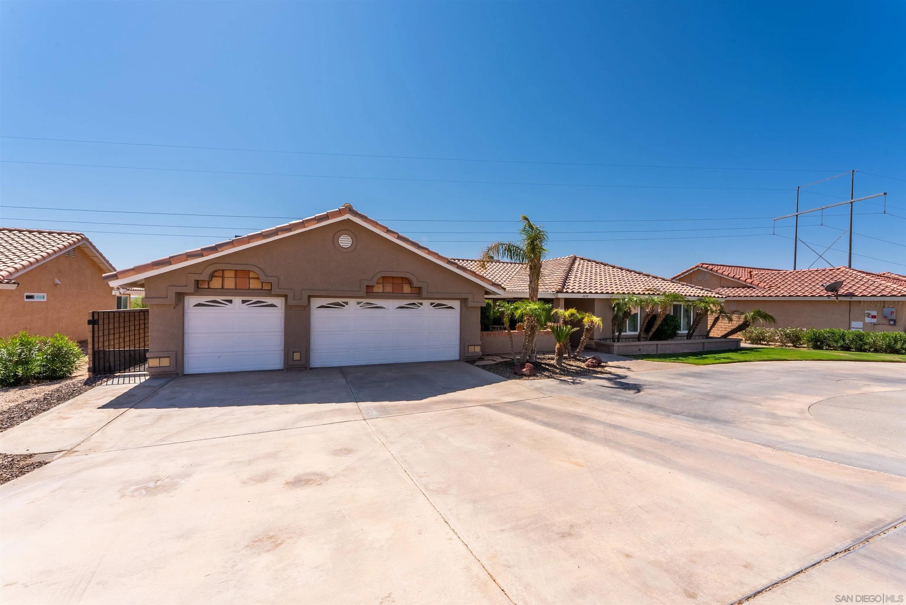 2224 Dekens Court