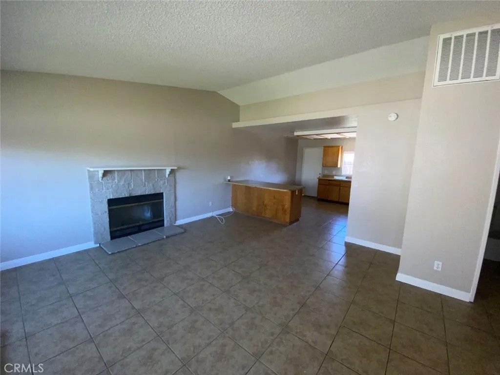 Photo of 21061 Nisqually Road #C, Apple Valley, CA 92308 (MLS # IV26063797)