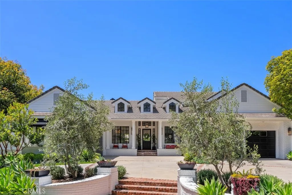 3 Canada Oaks