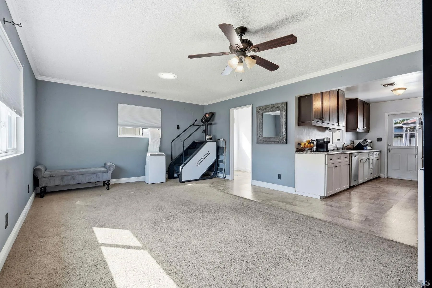 4709 Greenbrier