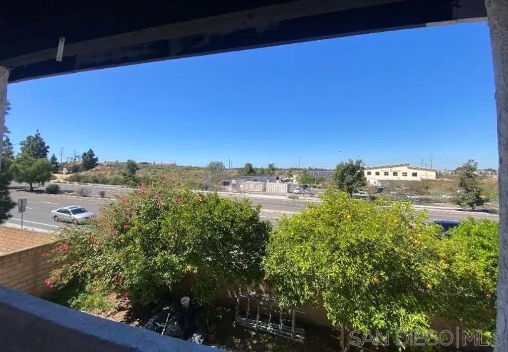 Photo of 856 Misty Meadow Ct, Chula Vista, CA 91910 (MLS # 260005923)