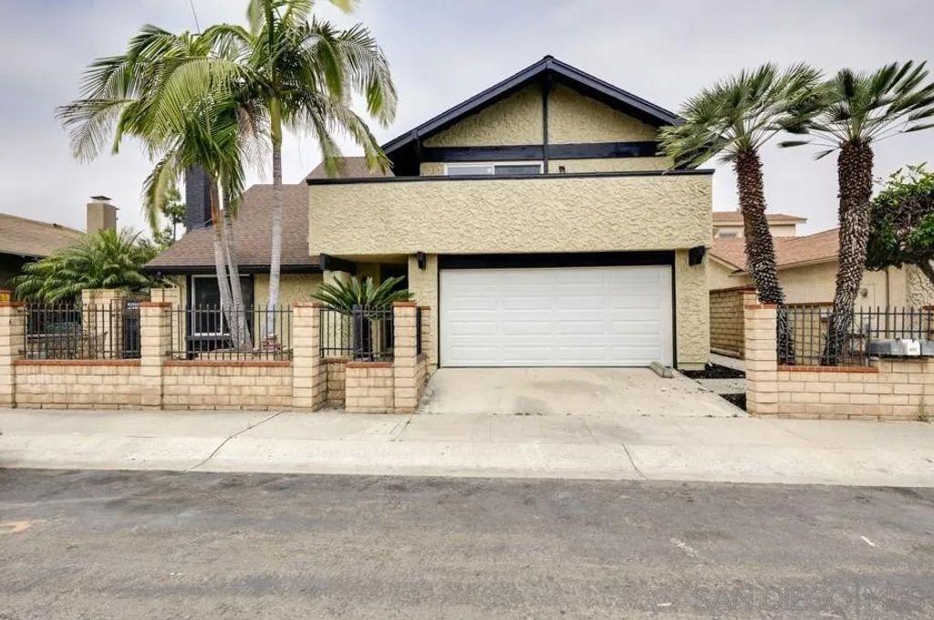 Photo of 856 Misty Meadow Ct, Chula Vista, CA 91910 (MLS # 260005923)