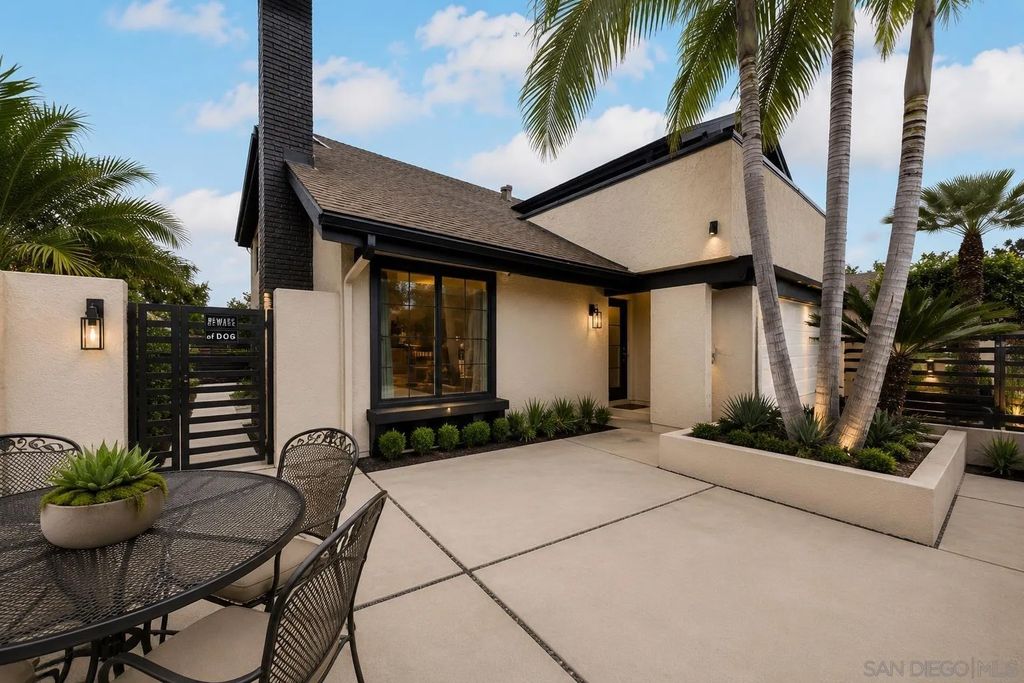 Photo of 856 Misty Meadow Ct, Chula Vista, CA 91910 (MLS # 260005923)
