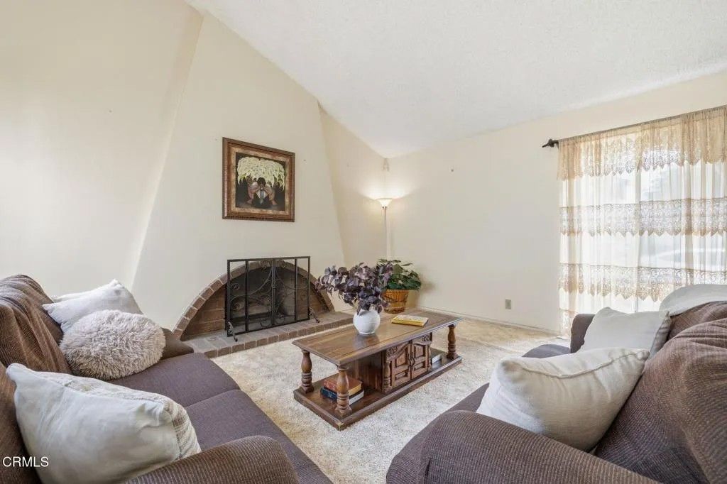 Photo of 628 Holly Avenue, Oxnard, CA 93036 (MLS # V1-35517)