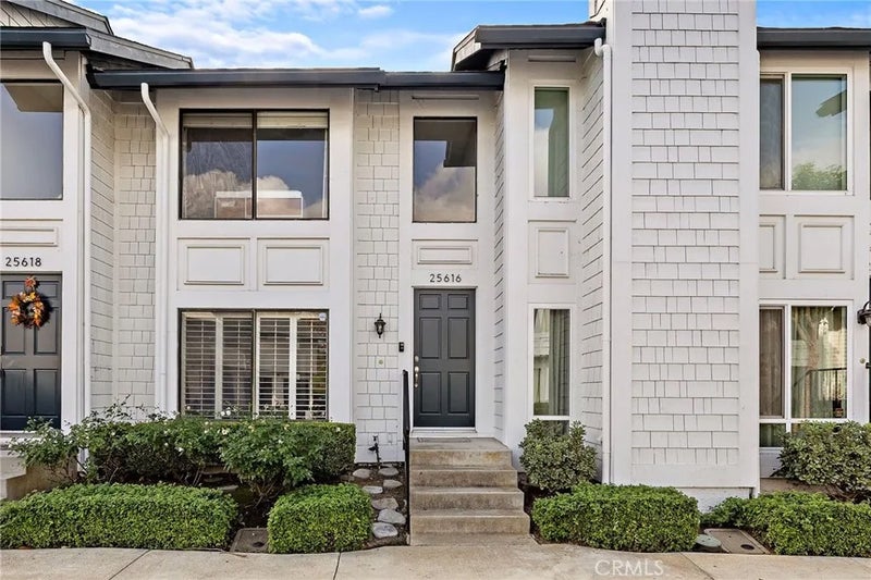 25616 Paseo La Cresta