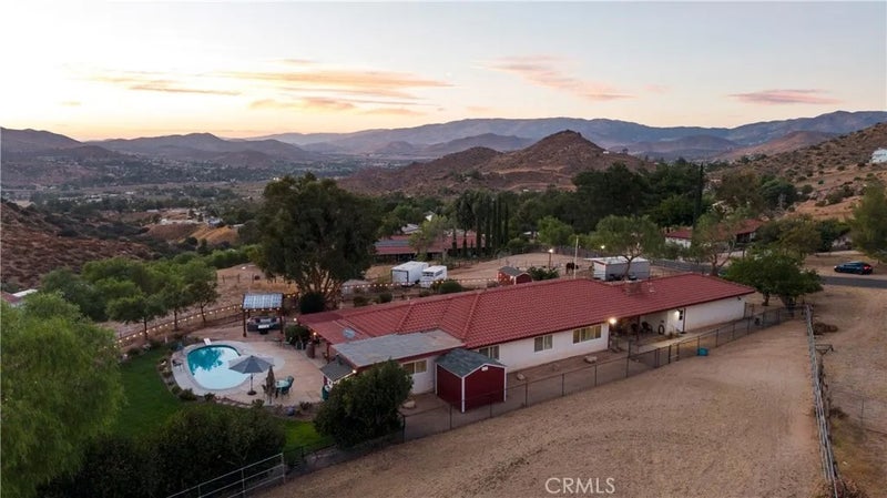2862 Calmgarden Road