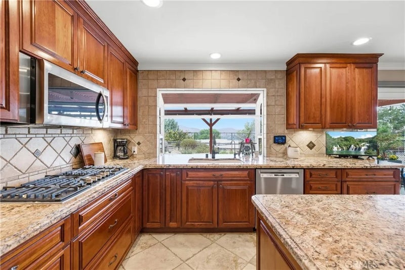 2862 Calmgarden Road