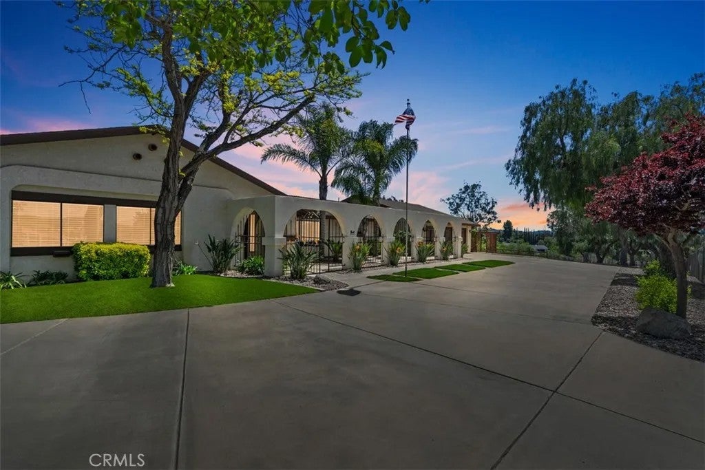 Photo of 37790 Los Alamos Road, Murrieta, CA 92563 (MLS # SW26030754)