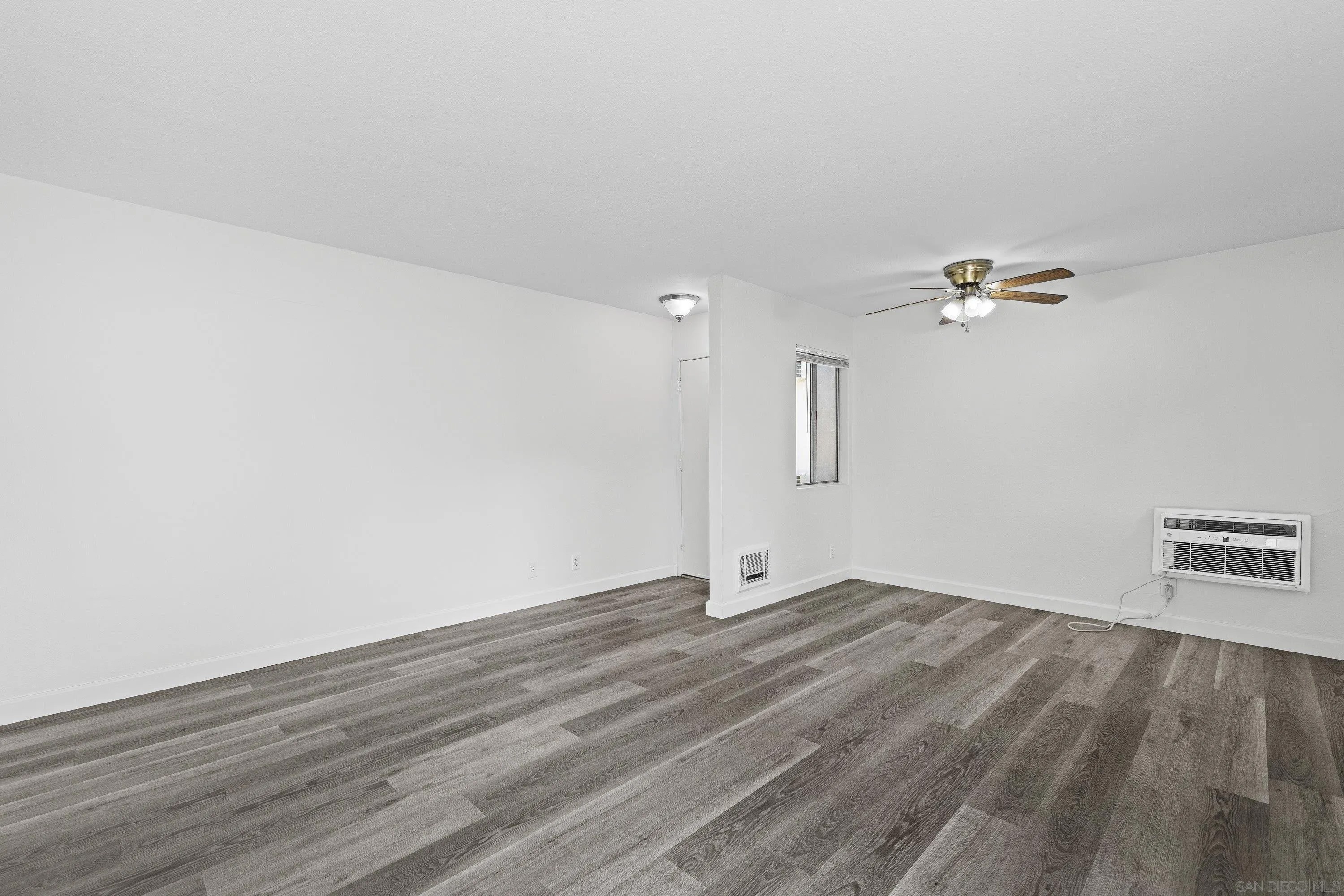 1389 Caminito Gabaldon A