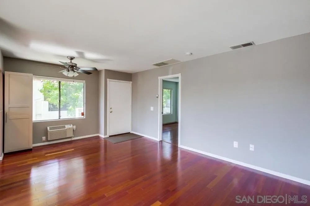 11161 Camino Ruiz 44