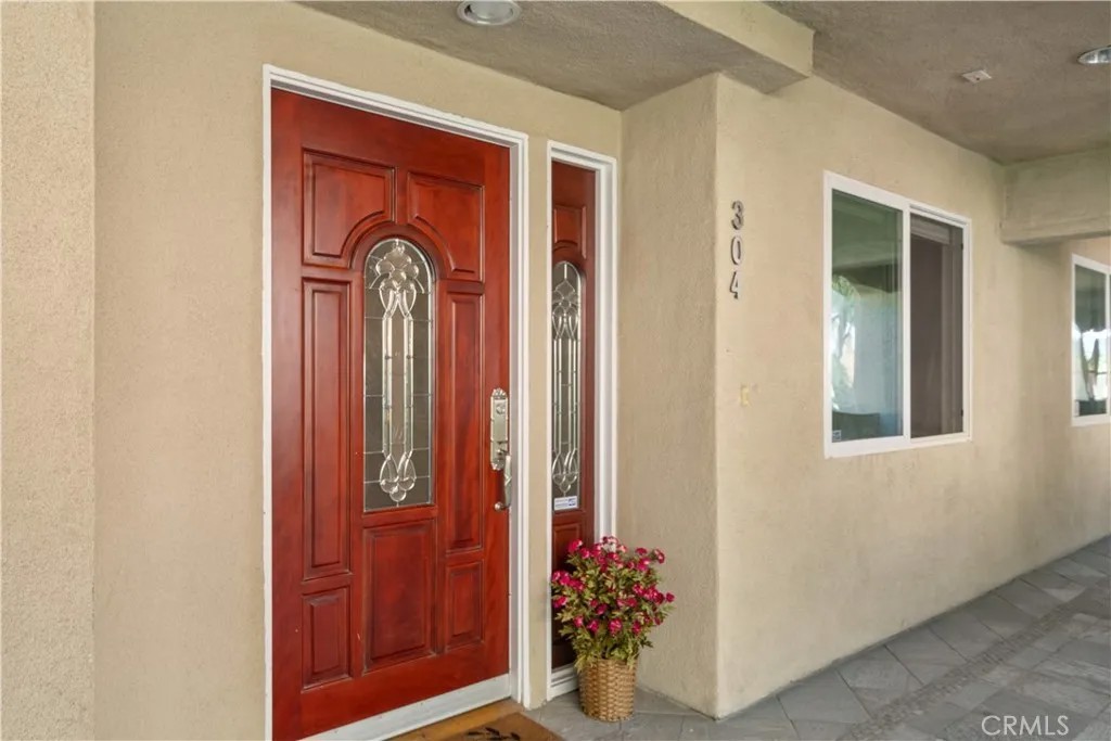 6221 Monterey 304