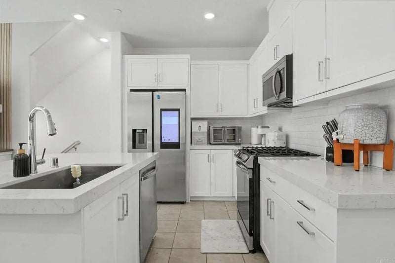 2416 Cascalote Loop
